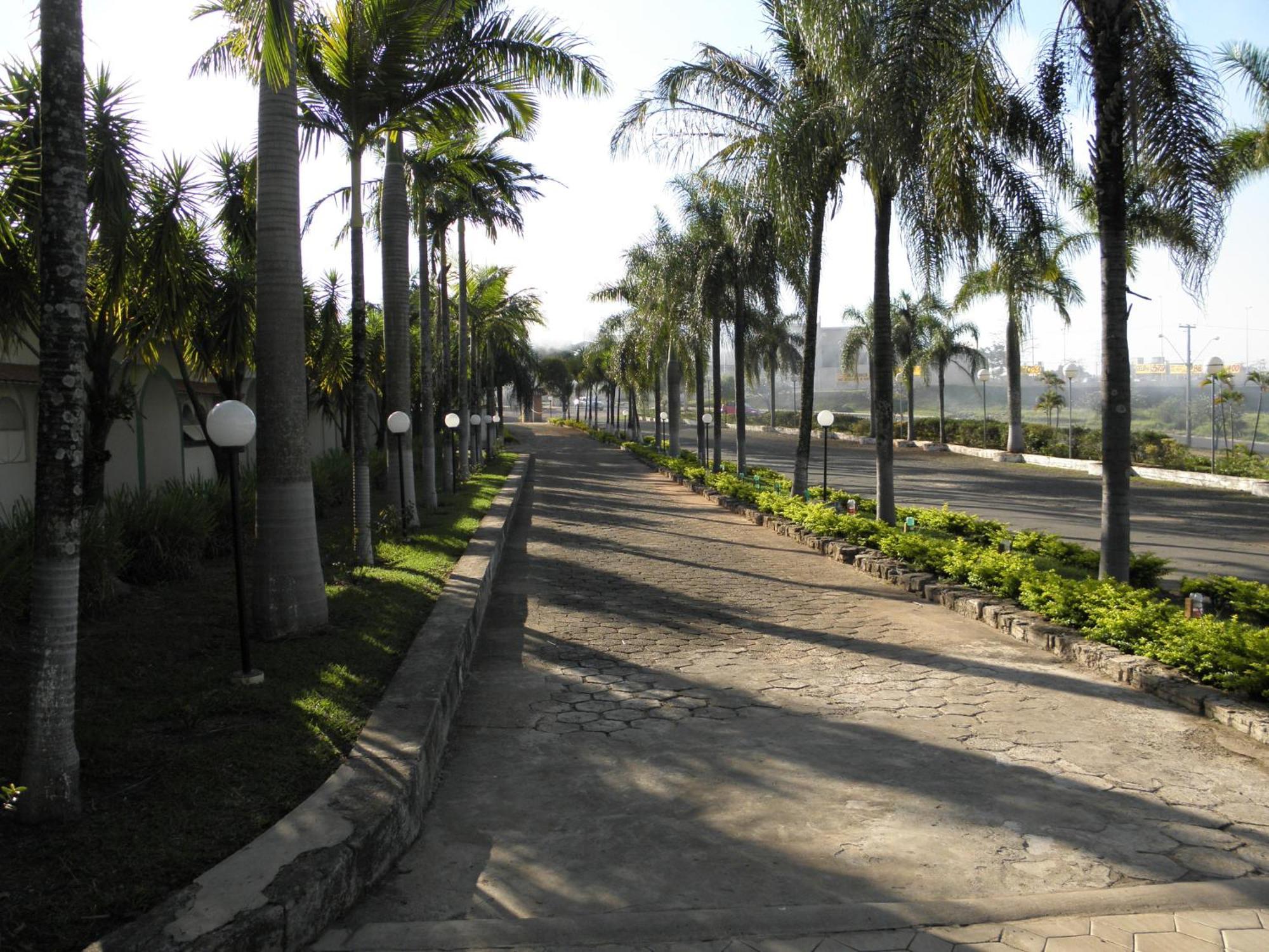 Rio Claro Plaza Hotel Exterior photo