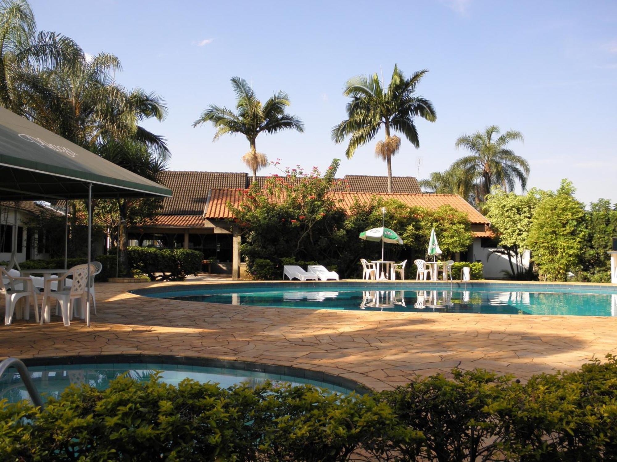 Rio Claro Plaza Hotel Exterior photo