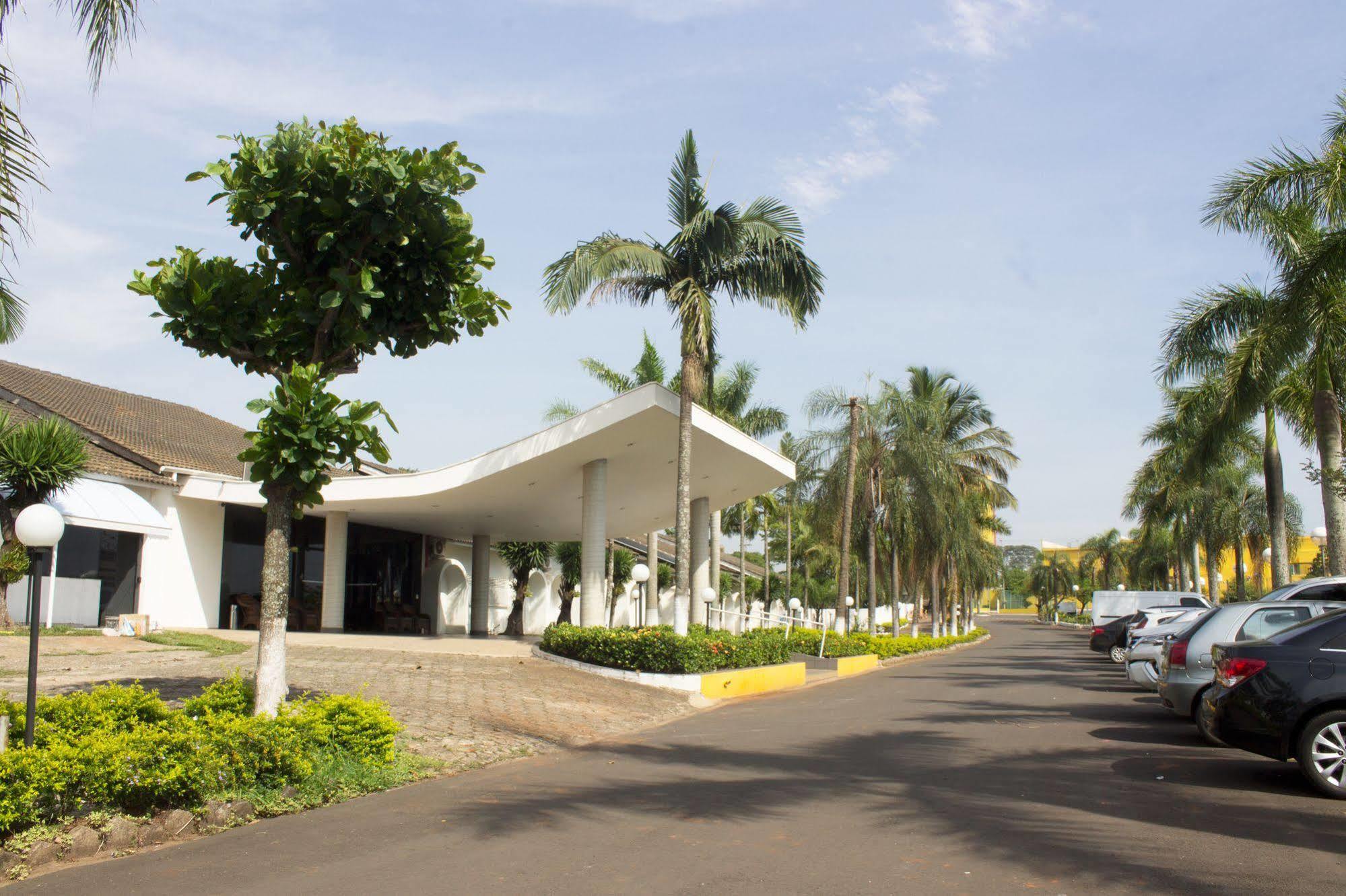 Rio Claro Plaza Hotel Exterior photo